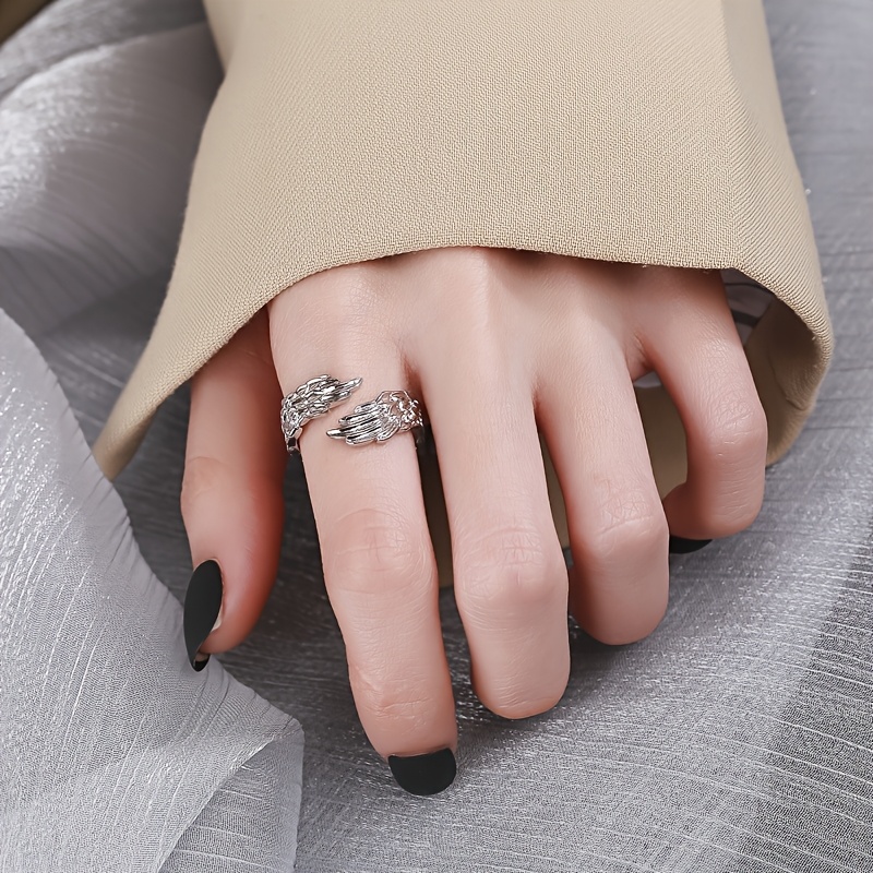 Women's Feather-patterned Wing Ring, Elegant Gift